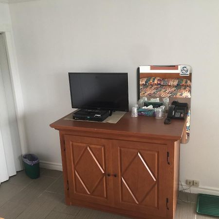 加蒂诺汽车旅馆 外观 照片